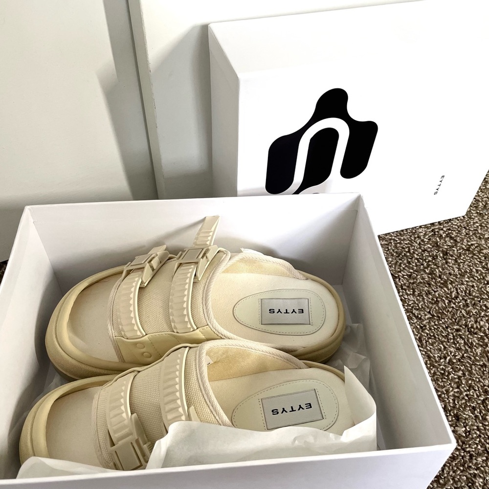 EYTYS Off-White Capri Platform Slides